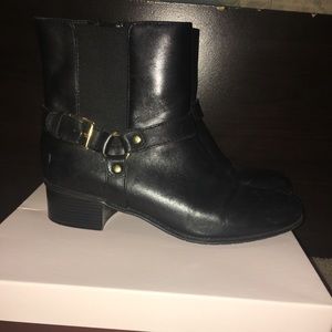 Ankle boots